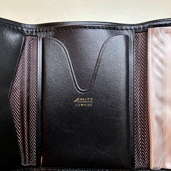 NEW Black Amity Cow Hide Tri-Fold Wallet. Never Used - Picture 1 of 4